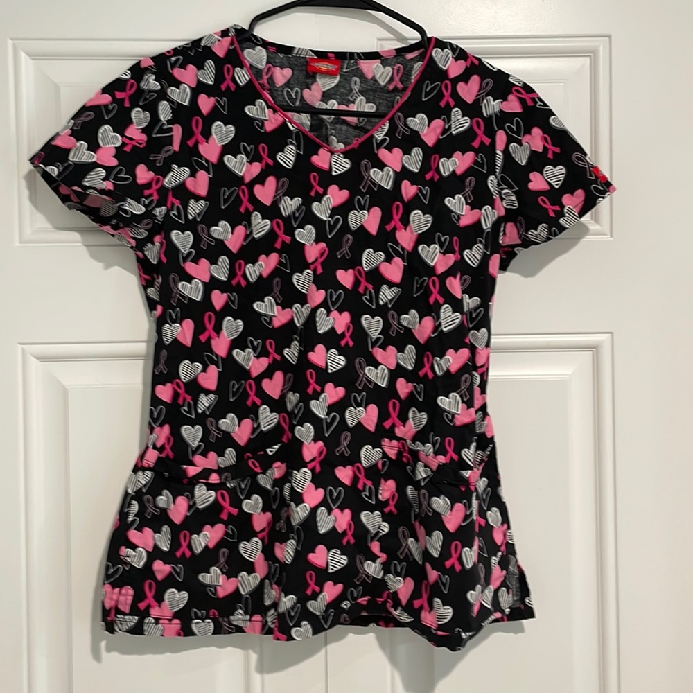 Dickies heart scrub top